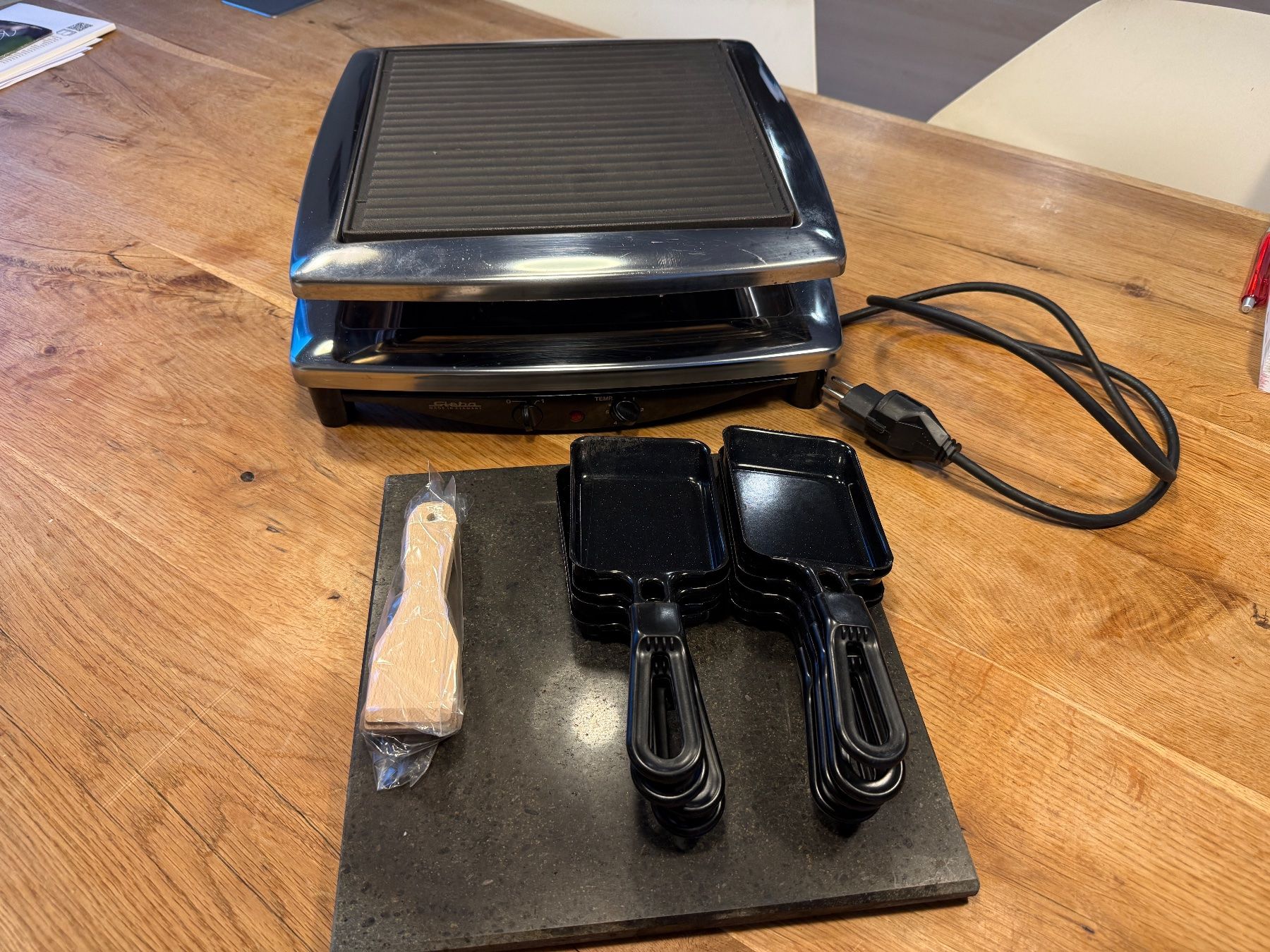 Elettrodomestici da cucina: Tischgrill - Raclette RC 3 Plus Chrom – Usato da Zetzwil venduto da gent1974