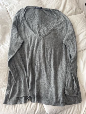 Pull Brandy Melville col V gris taille unique bon état