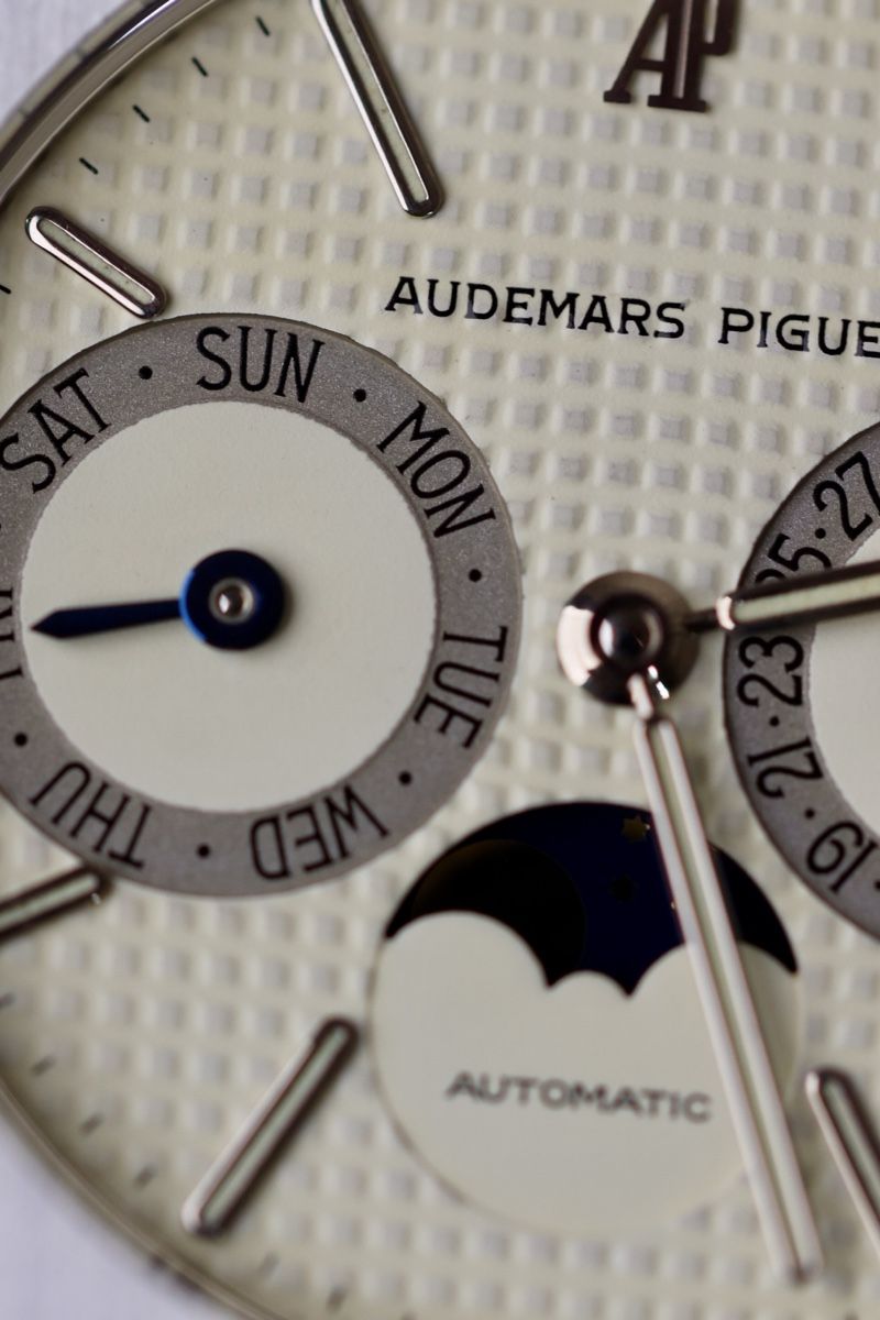 Audemars Piguet Orologi: Audemars Piguet Royal Oak Day-Date Cream Dial – Usato da Zürich venduto da Centralwatches 1
