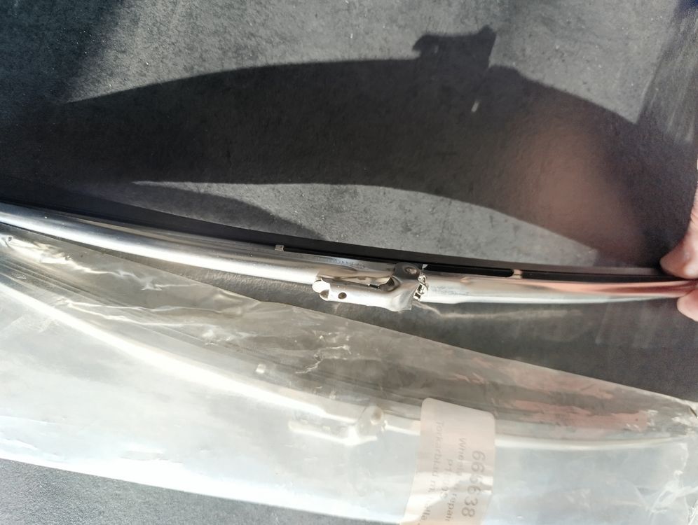 Paire De Buses D'essuie-glace Pour Volvo V50, C70, S40 (2002-2013) - Remplacement Facile
