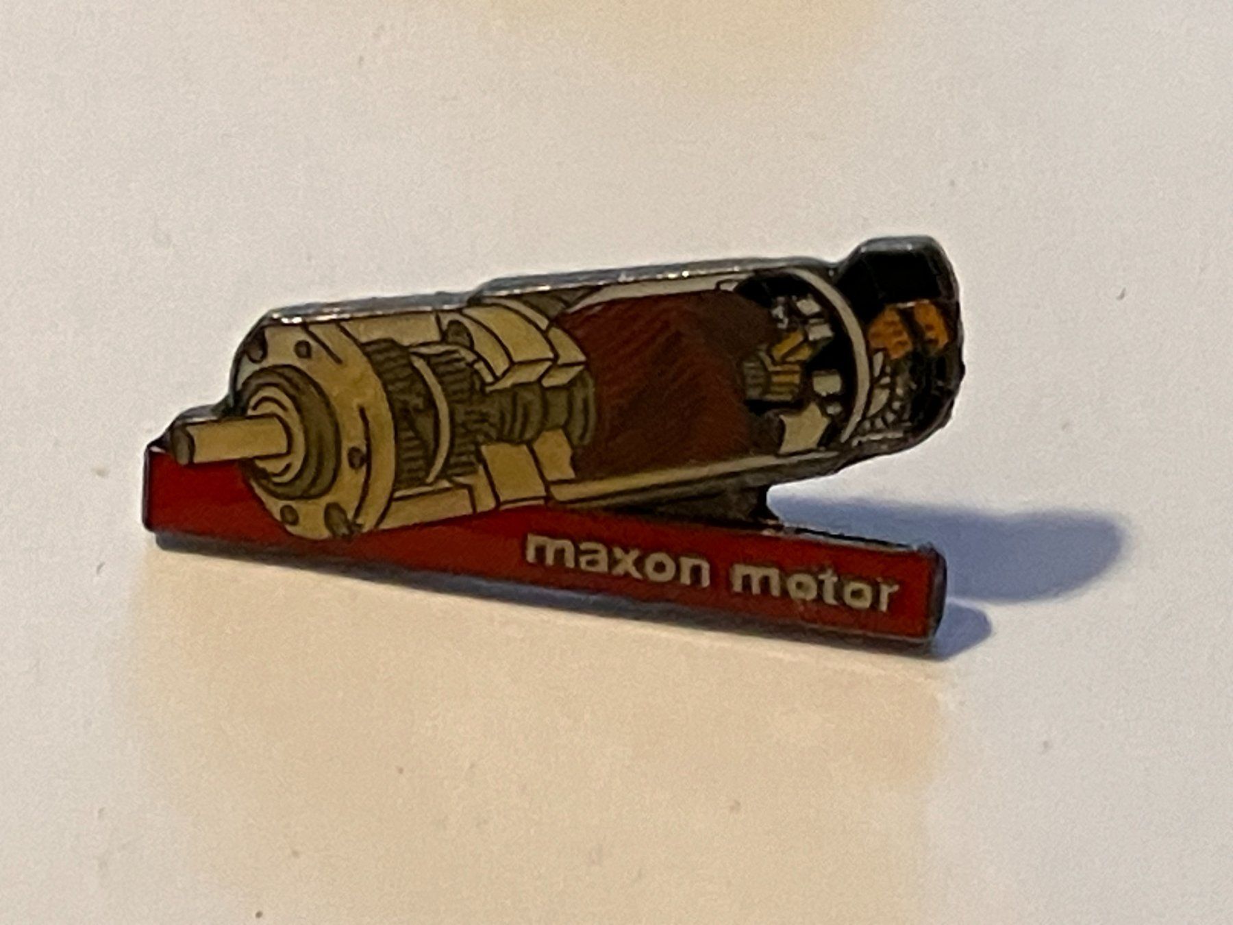 Placchette & Badge: 1 Pin Maxon Motor – Usato da Basel venduto da djwwpp