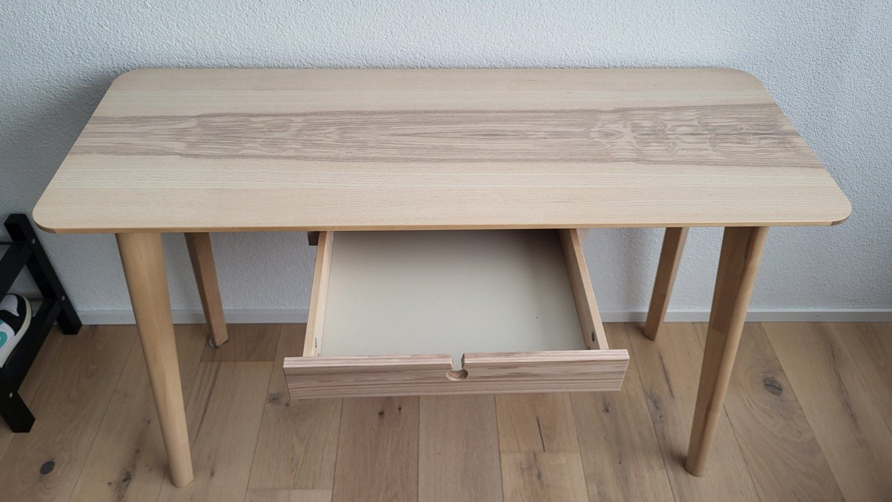 Ikea Scrivanie: LISABO Schreibtisch, Eschenfurnier, – Usato da Wettingen venduto da Serpe 1
