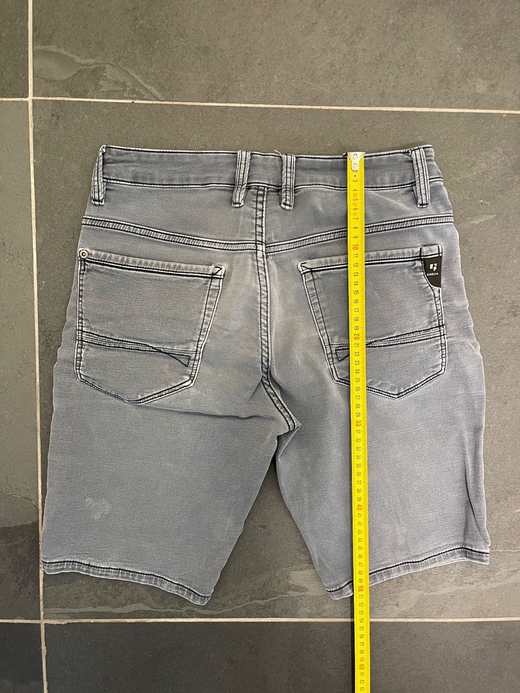 Jeans: Garcia Shorts Jeans W28 – Usato da Trin venduto da Plusminus2 2