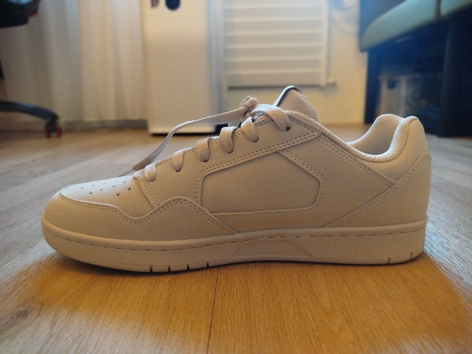 Herrenschuhe: Neue Karl Kani Sneaker, NP 100CHF – Neu (gemäss Beschreibung) aus Wittenbach von Cinemuha 7