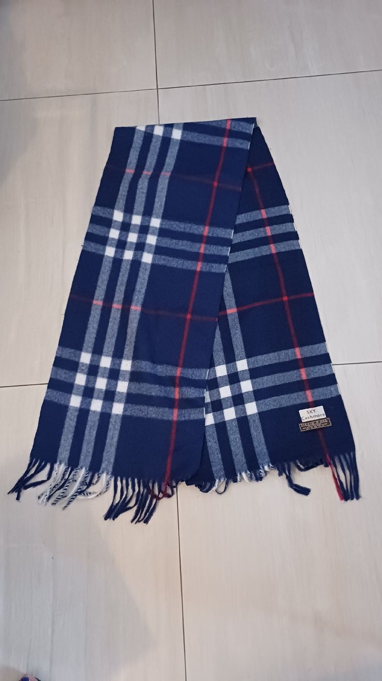 Foulard & Sciarpe: Echarpe – Nuovo (secondo la descrizione) da Bex venduto da Sakito