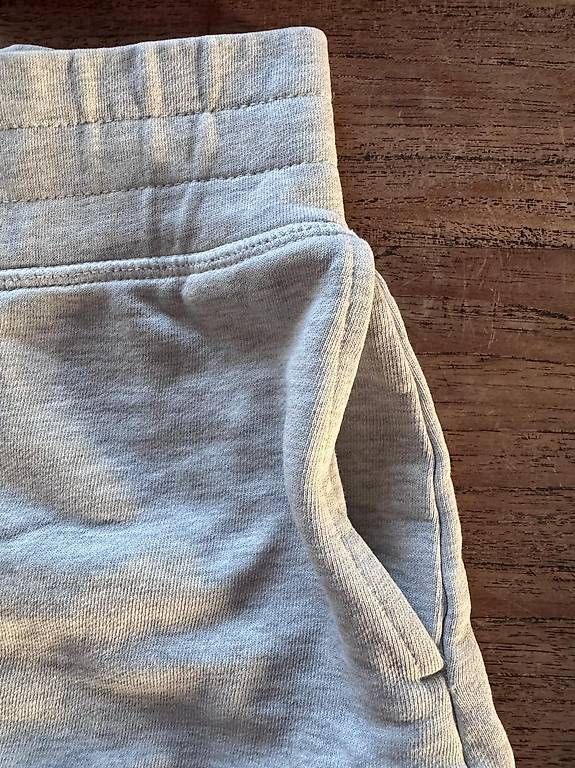 H&M Pantaloni: Shorts von H&M_Grau_Gr. XS. – Usato da Zürich venduto da Sunnyflower97 3