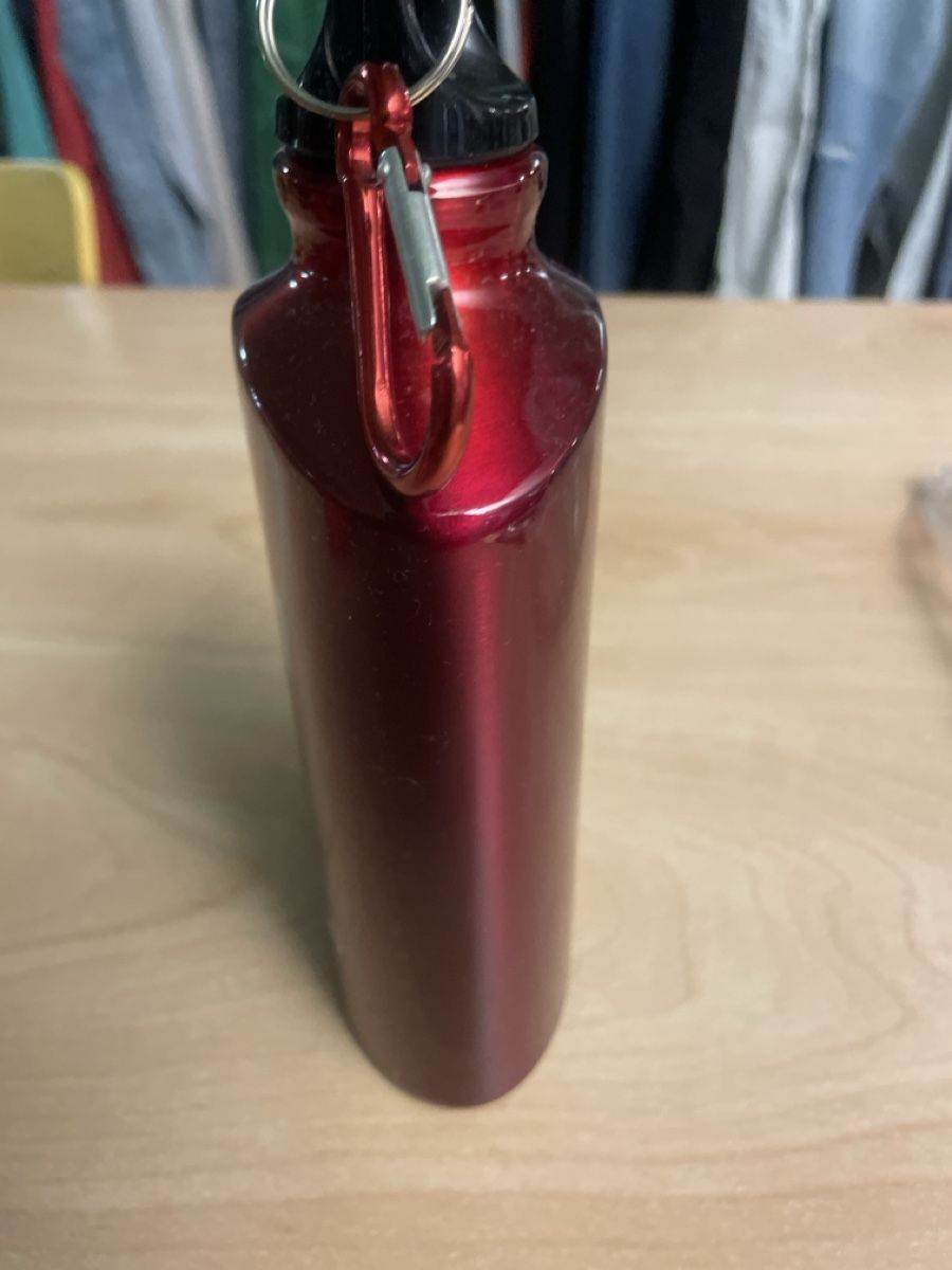 Borracce & Thermos: Rote Schweiz Trinkflasche mit Karabiner Neu – Nuovo e nell'imballaggio originale da Obergerlafingen venduto da cabo4 1