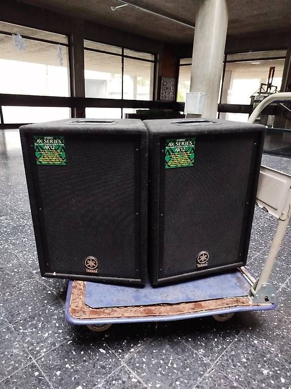Yamaha Casse acustiche: Yamaha AX12 PALautsprecher mit Amp – Usato da Twann venduto da murphysroom