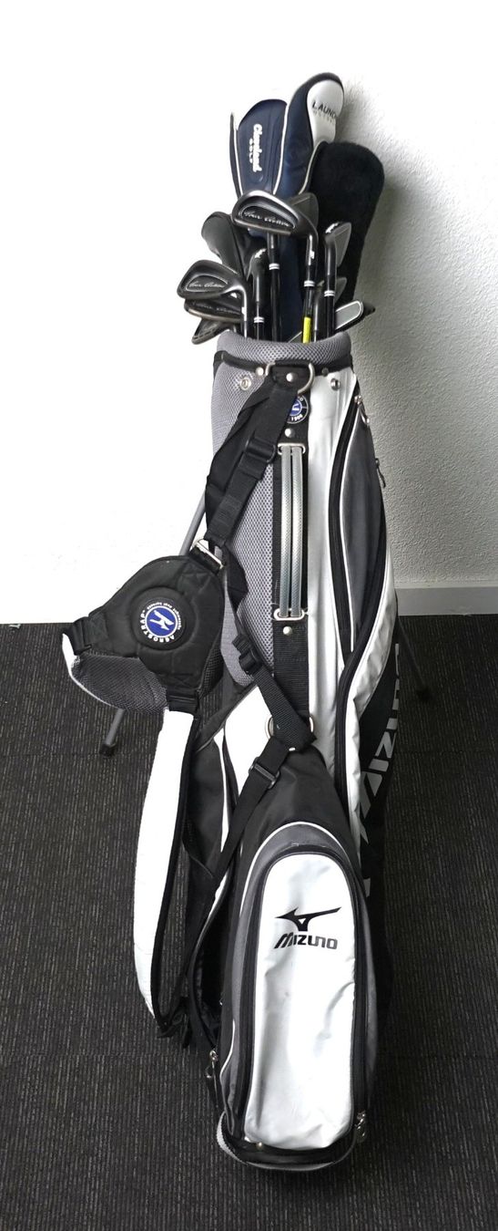 Mazze & Set: Mizuno Golftasche mit Schläger Set – Usato da Volketswil venduto da brockipfannenstil 2