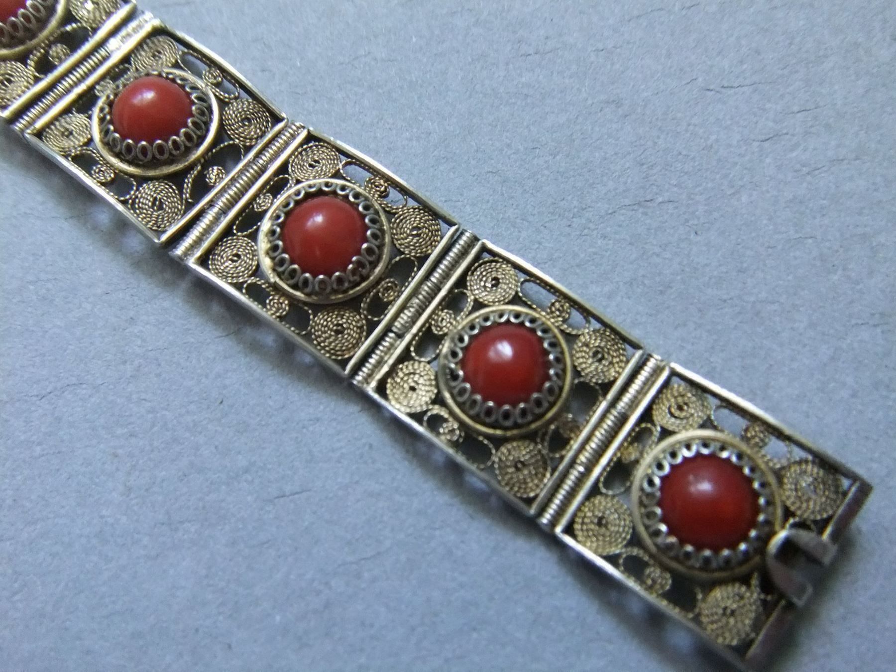 Bracciali & Braccialetti: Koralle Armband – Usato da Esslingen venduto da eintagammeer 2
