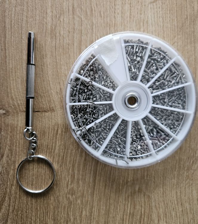 600-teiliges Mini-Schrauben Set Mit Schraubendreher - M1,2 & M1,4 Muttern Für Uhren & Handys