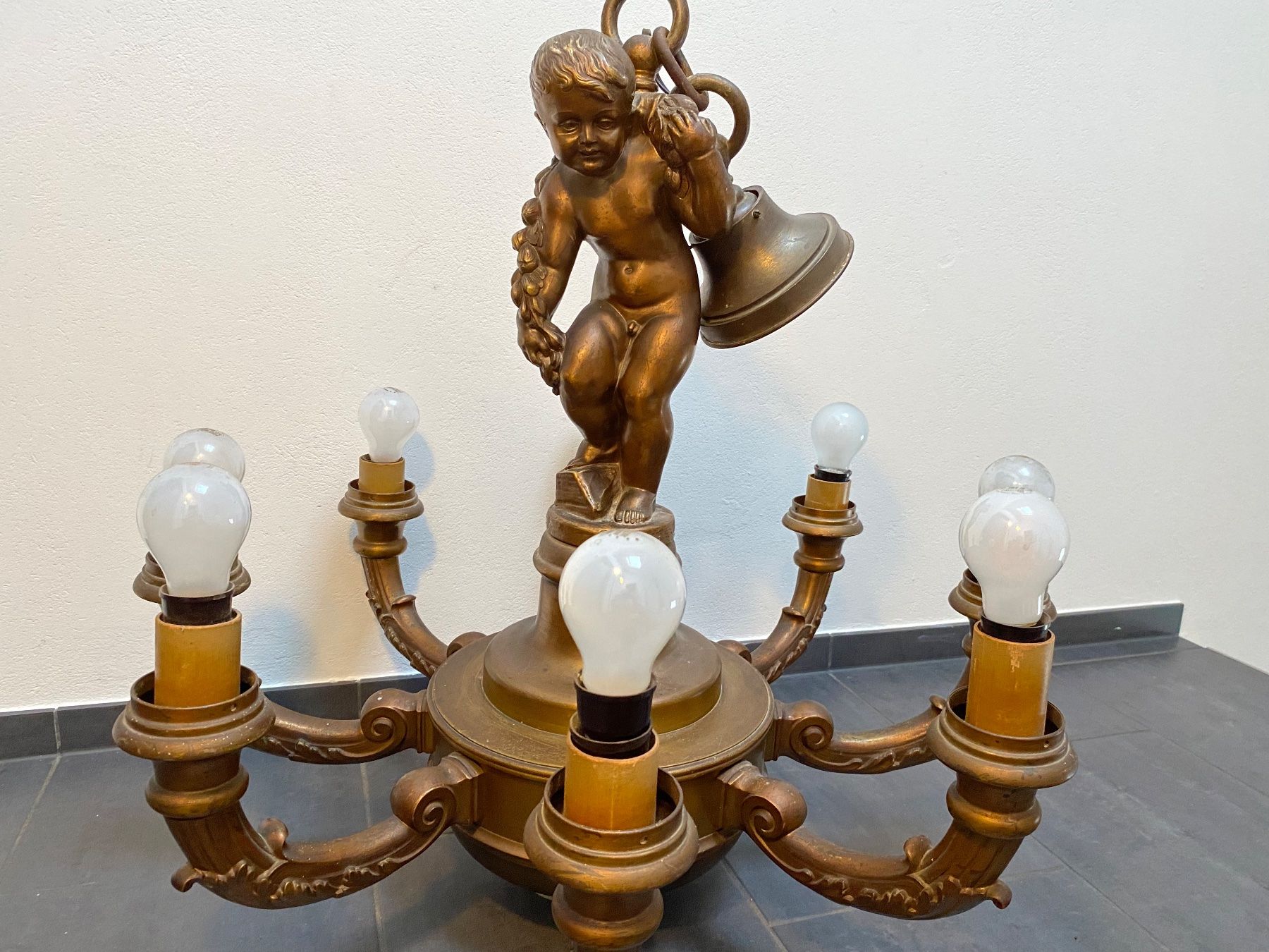 Lampadari & plafoniere: Kronleuchter 8-flammig  20 kg – Usato da Basel venduto da ota_2f9m