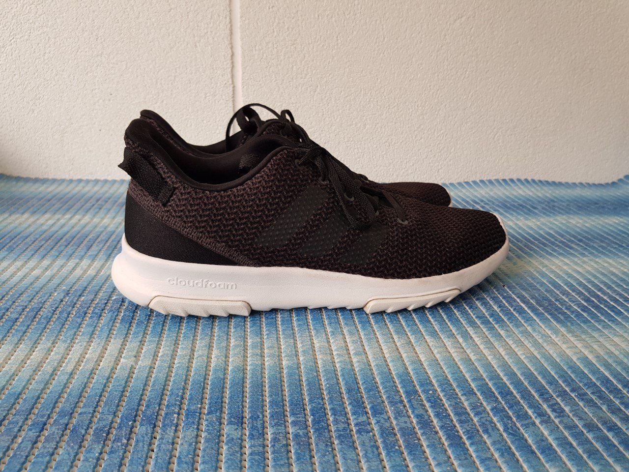 Adidas Herrenschuhe: Adidas Sneaker Grösse 45 – Gebraucht aus Basel von Birs868