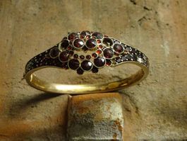 Antiker Granat Armreif