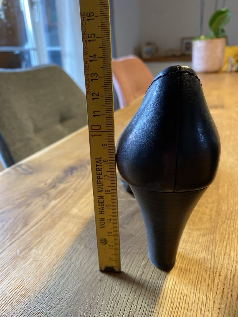 Tamaris Scarpe da donna: Pumps Tamaris – Usato da Bonstetten venduto da Isabelle1405 3