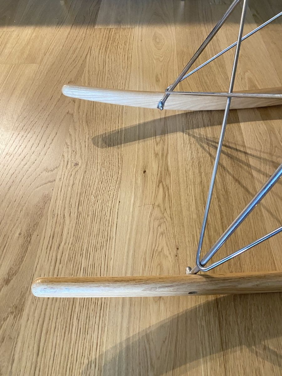 Sedie: Replika Eames Schaukelstuhl RAR, weiss – Usato da Muri (AG) venduto da finduso 6