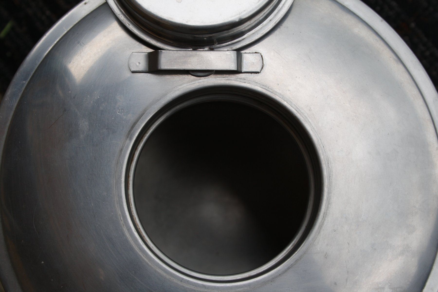 Contenitori & Simili: ISOLIERBEHÄLTER MIT HAHNEN 12 LITER MULTIPOT EGRO – Usato da Wauwil venduto da Pneuedy 7