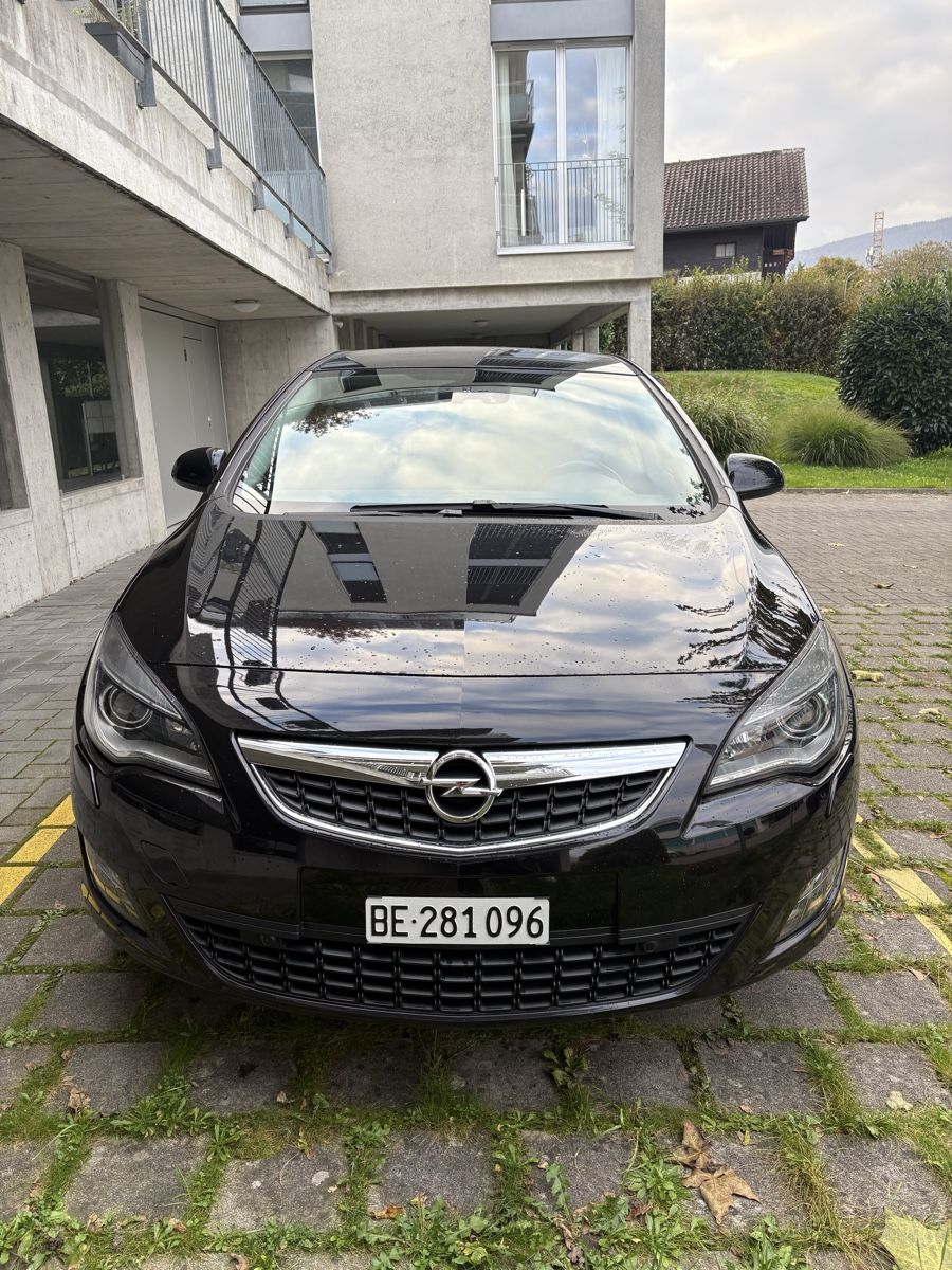 Opel Automobili: Opel Astra J 1.6 Turbo – Usato da Lengnau BE venduto da deb_8bnt