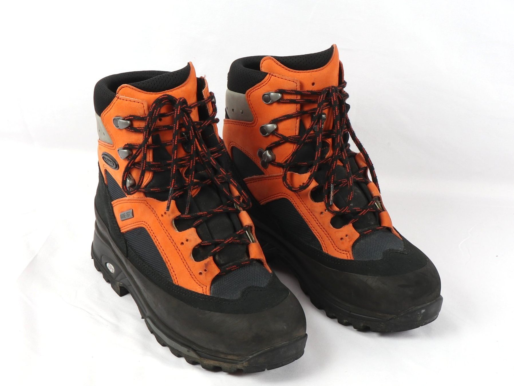 Lowa Herrenschuhe: Lowa Wanderschuhe Gr.40 – Gebraucht aus Steinen von Restwert_Steinen 1