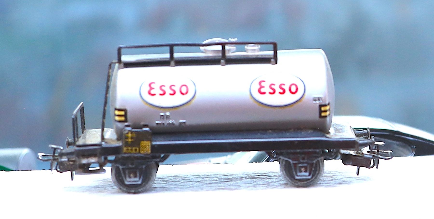Märklin Modellini di ferrovie: Märklin 4501 Kesselwagen Esso – Nuovo (secondo la descrizione) da Ipsach venduto da locky55 1