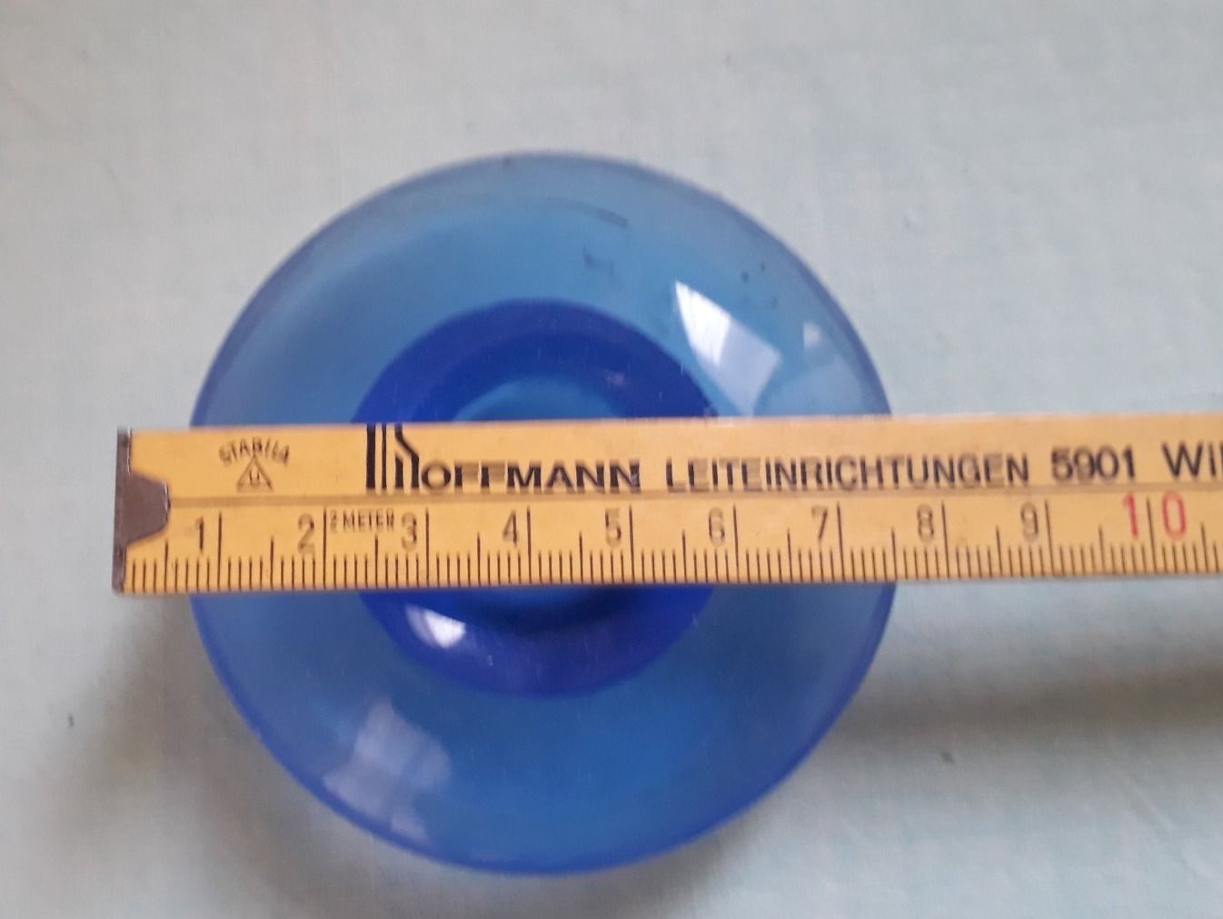Portacandele: Kerzenständer aus blauem Glas – Usato da Zürich venduto da wildflower26 5