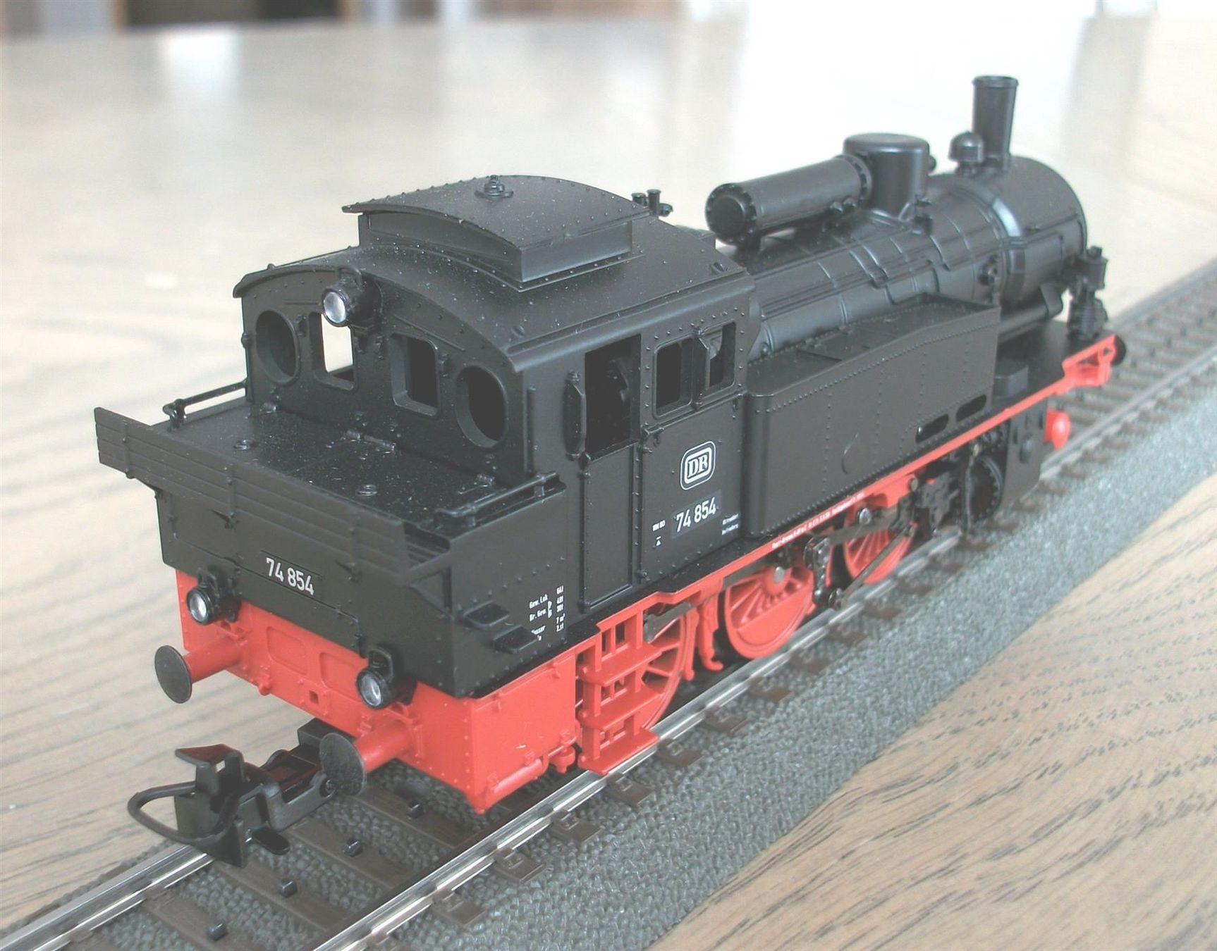 Märklin Modellini di ferrovie: Tender-Dampflokomotive BR 74, digital – Usato da St. Moritz venduto da Manu7500 2
