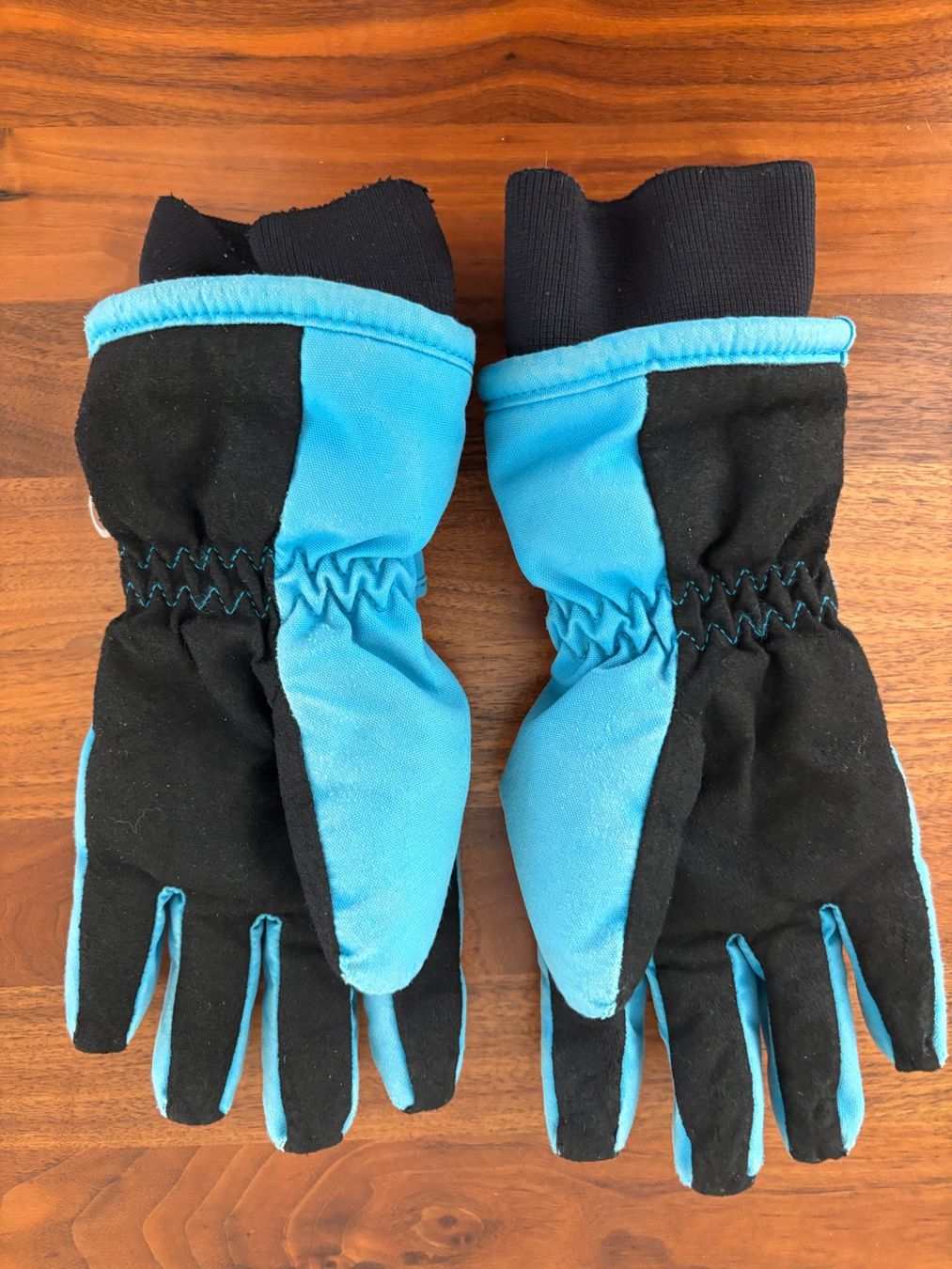 Gants: Kinder Skihandschuhe Reima Grösse 5 – D'occasion à Lachen SZ par adinaho 1