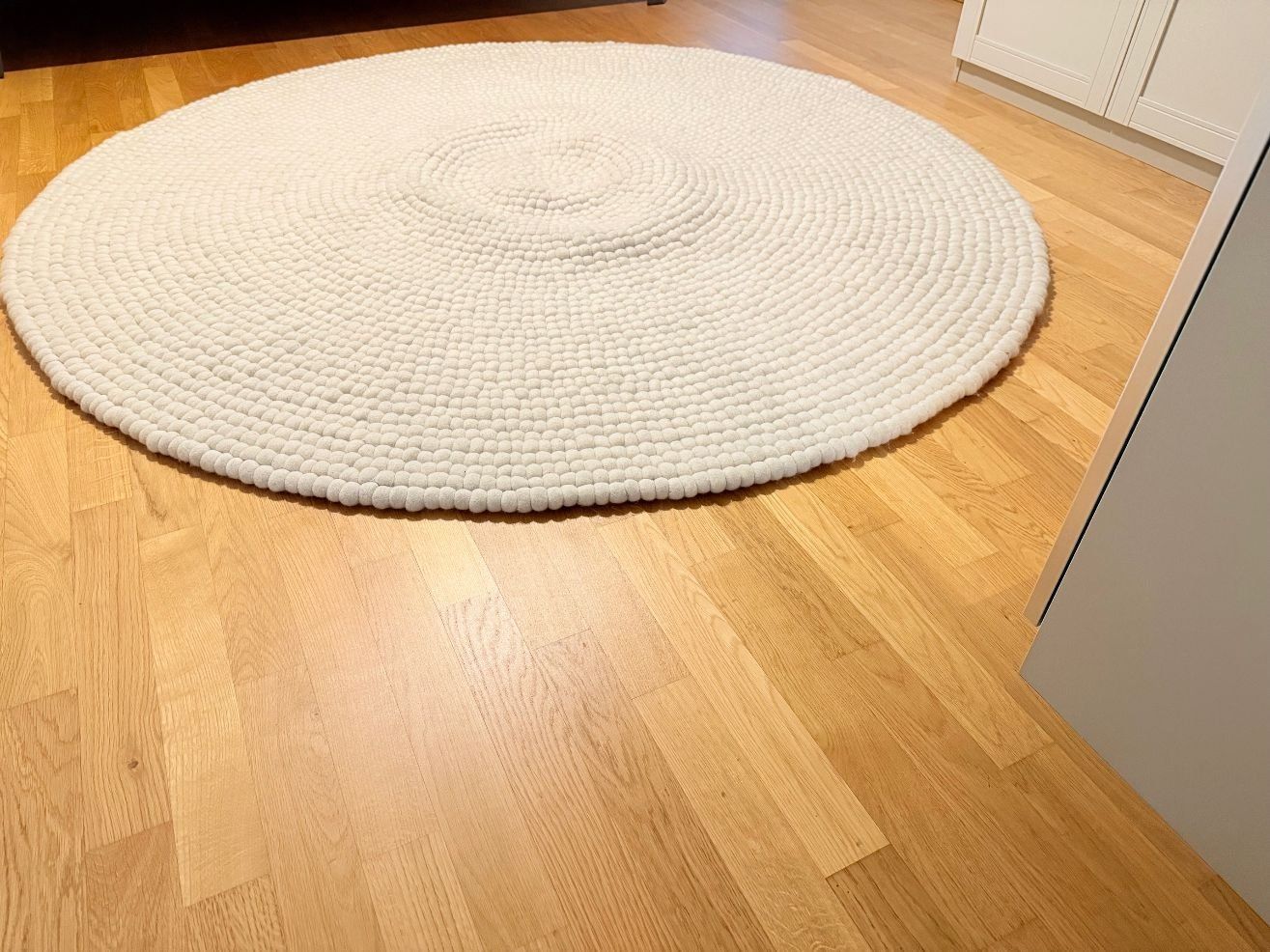 Teppiche: Hochwertiger Flachgewebe Teppich aus 100% Schurwolle – Gebraucht aus Fällanden von Eifachschoen 4