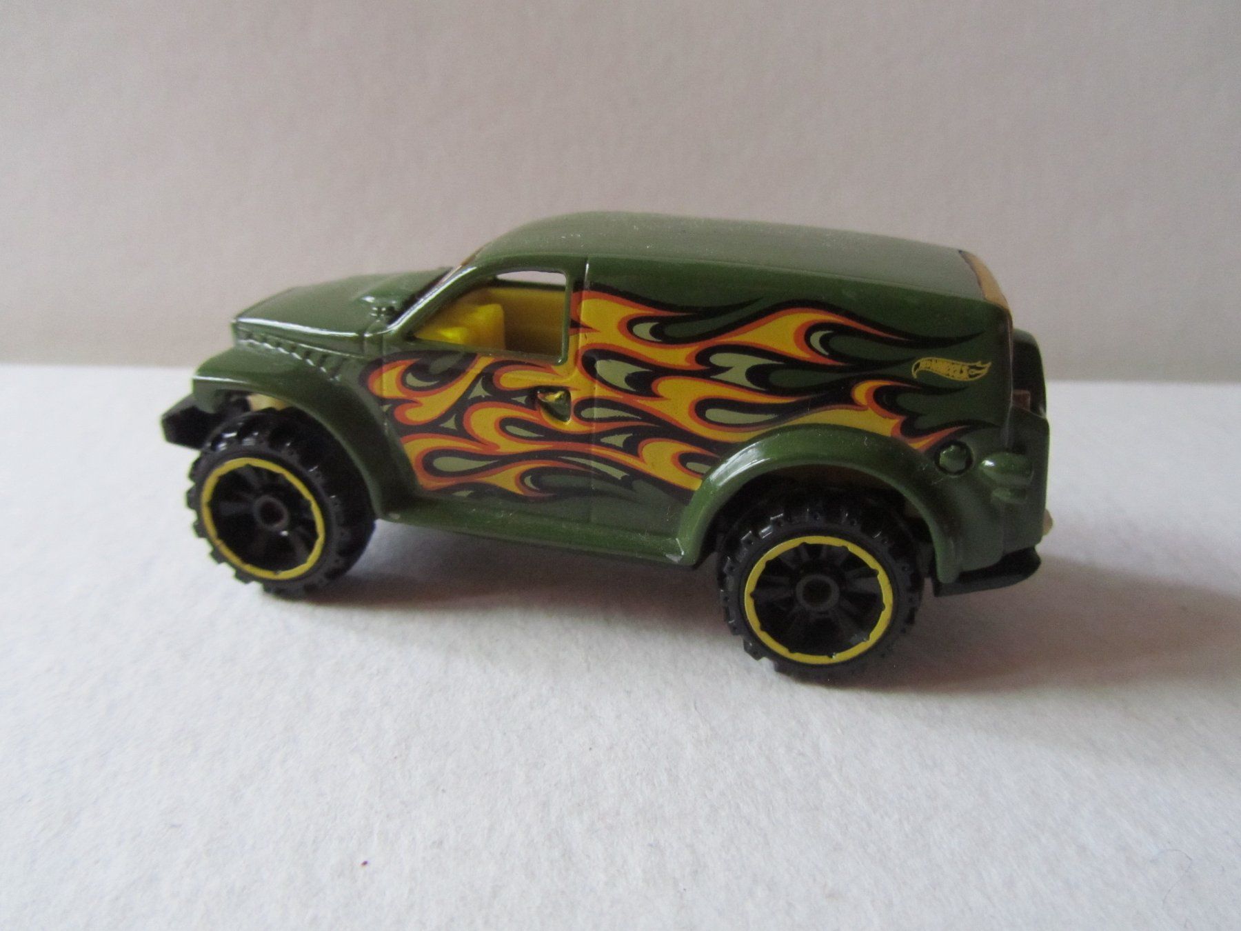 Matchbox Modellini d'auto: Power Panel, Matchbox Thailand – Usato da Weiningen ZH venduto da dietsch57