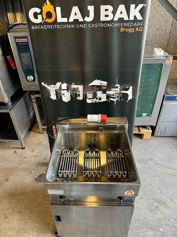 Küchengeräte: Valentine Friteuse 3 Körbe – Gebraucht aus Brugg AG von lali88