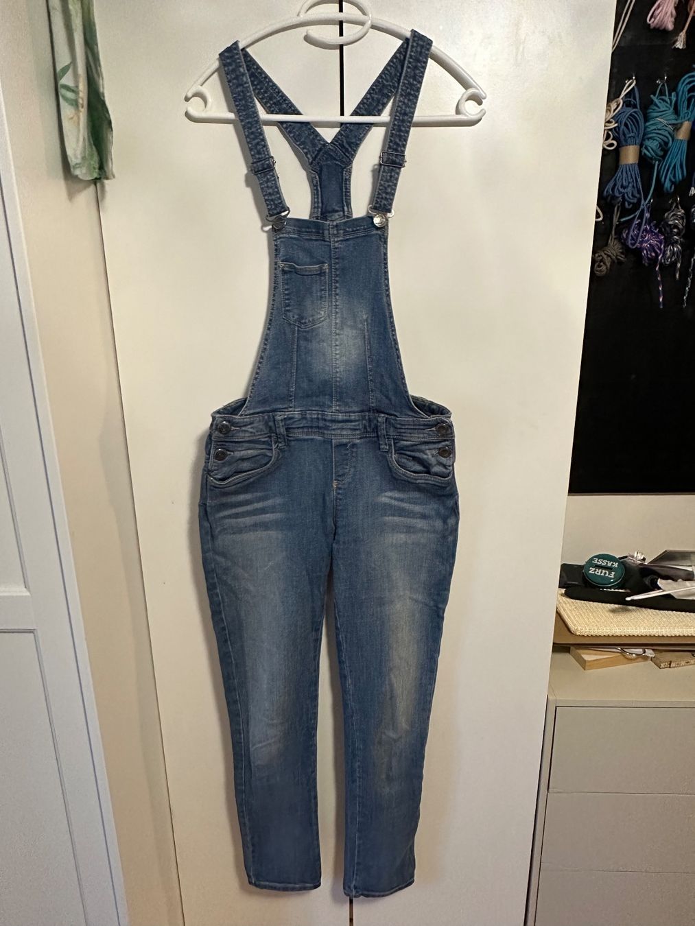 Jeans: Latzhose Denim von here + there  Grösse 158 – Gebraucht aus Schaan von Hermine2018
