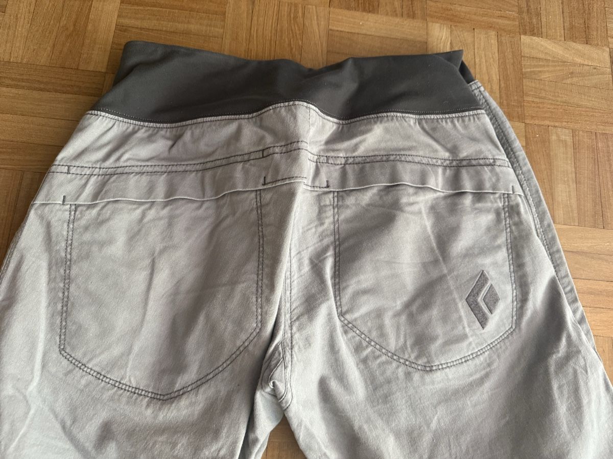 Pantalons: Black Diamond  – D'occasion à visp par Kmemo1 2