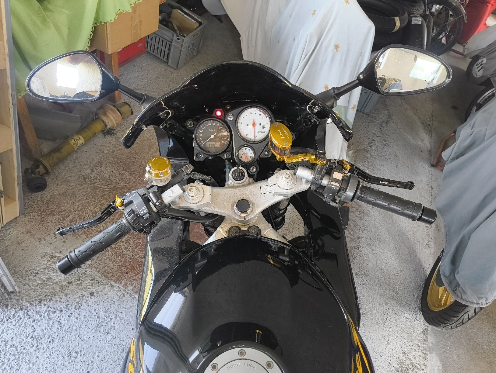 Honda Strasse: Honda VTR Fire Storm 1000 – Gebraucht aus Ulisbach von chlagi 2