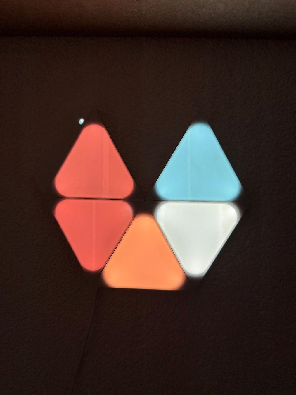 Nanoleaf Lampade: Nanoleaf Triangles starter Kit - 5 Triangles – Nuovo (secondo la descrizione) da Villars-sur-Glane venduto da Dam0 1