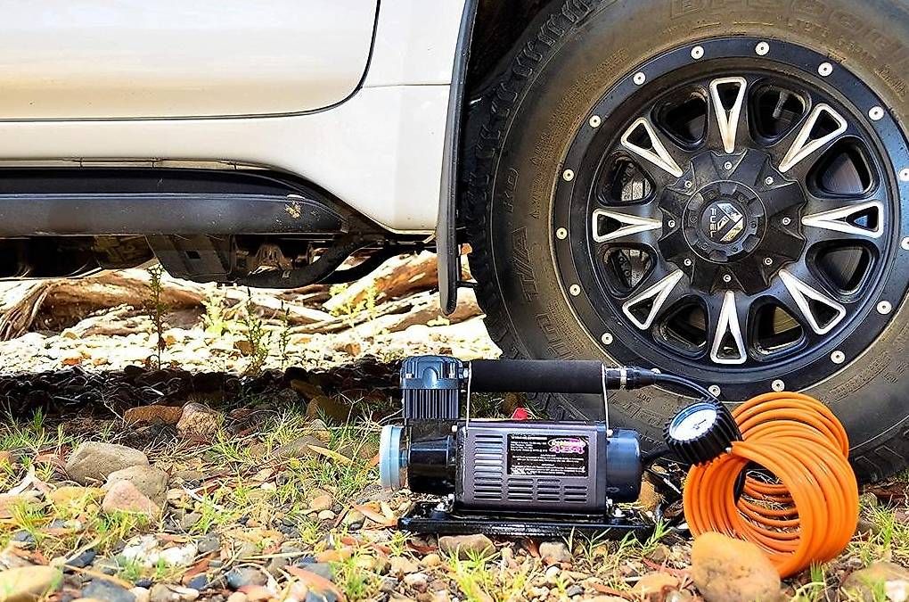 Kompressoren: Compressore d'aria Portatile 12V Dobinsons 4x4 – Gebraucht aus Gordola von garage.decar 1