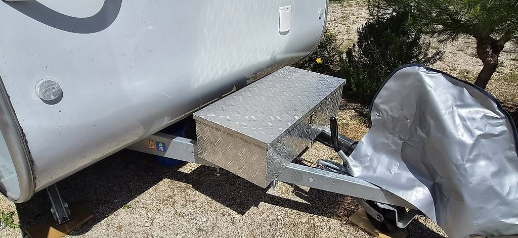 Caisses de transport: Alu Box / Deichselbox – D'occasion à Horw par Row707