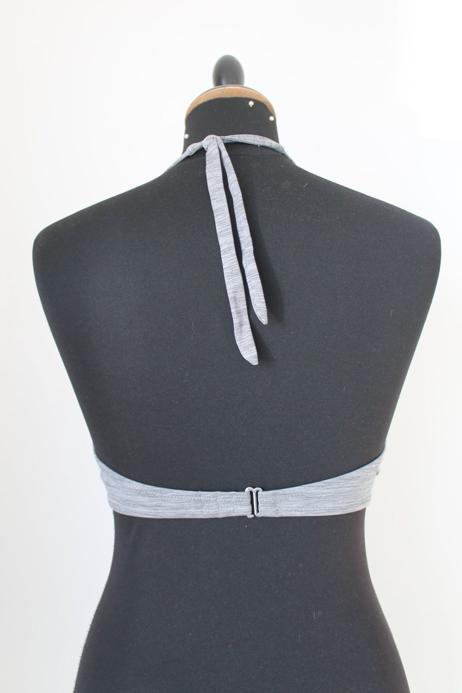 Costumi da bagno & Bikini: Haut de bikini gris taille 75B – Usato da Chez-le-Bart venduto da jasse 1
