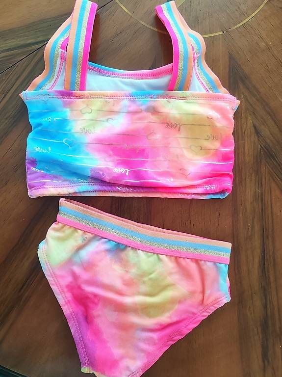 Anzüge: Costume fluo bambina due pezzi 4 anni – Gebraucht aus Grenchen von Dulcis_Fundo 1