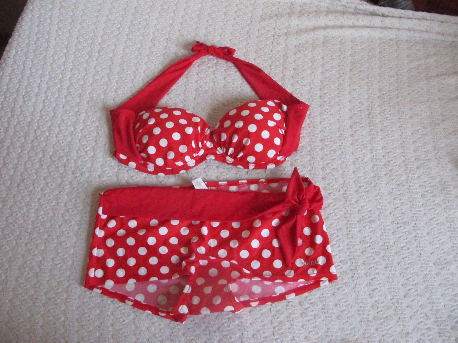 Costumi da bagno & Bikini: Wunderschönes Bikini Set Bademode/Badeanzug Gr 44 C Neu – Usato da Löhningen venduto da Chimae67 1