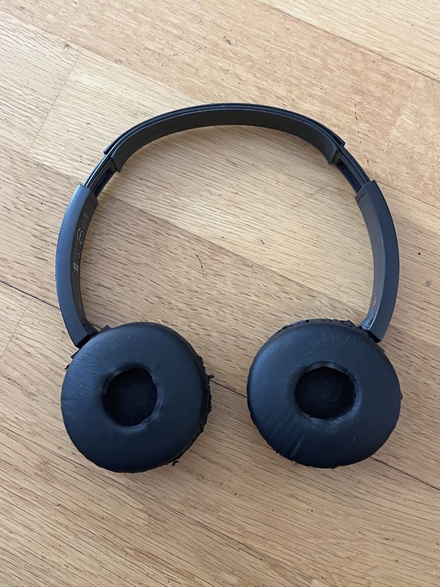 Sony Casques audio: Sony Bluetooth Kopfhörer – D'occasion à Zürich par Phantom1 1