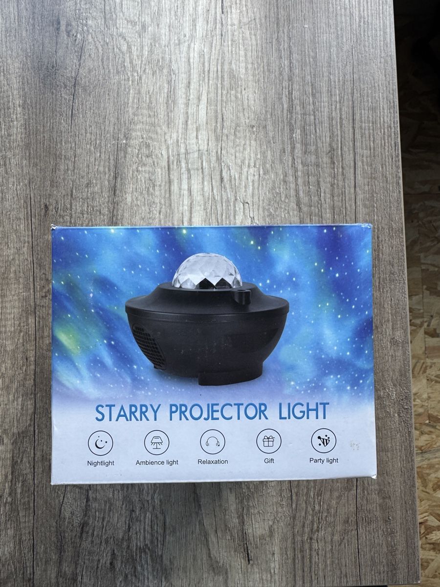 Lampade: Starry Projector Light - Bring the cosmos indoors now! – Nuovo e nell'imballaggio originale da Uerkheim venduto da dam_x96b