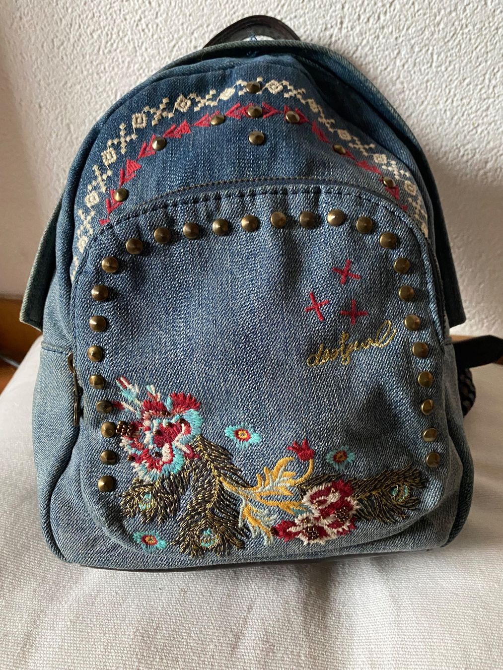 Desigual Sacs à dos: Desigual Rucksack – D'occasion à Egnach par savannah04