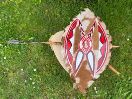 afrikanisches Massai Lederschild mit Speer