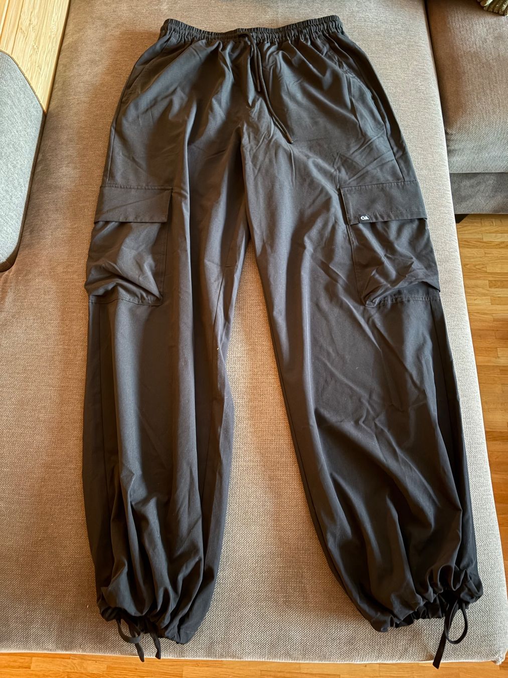 Oceansapart Hosen: Sky Cargo Pant von Oceans Apart – Gebraucht aus Bülach von ann_2ry2