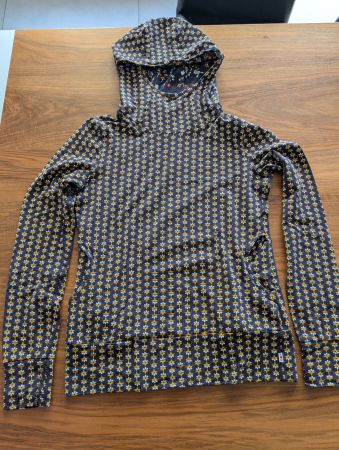 Schöner Kapuzenpullover Marke Kleinigkeit Gr. S Damen
