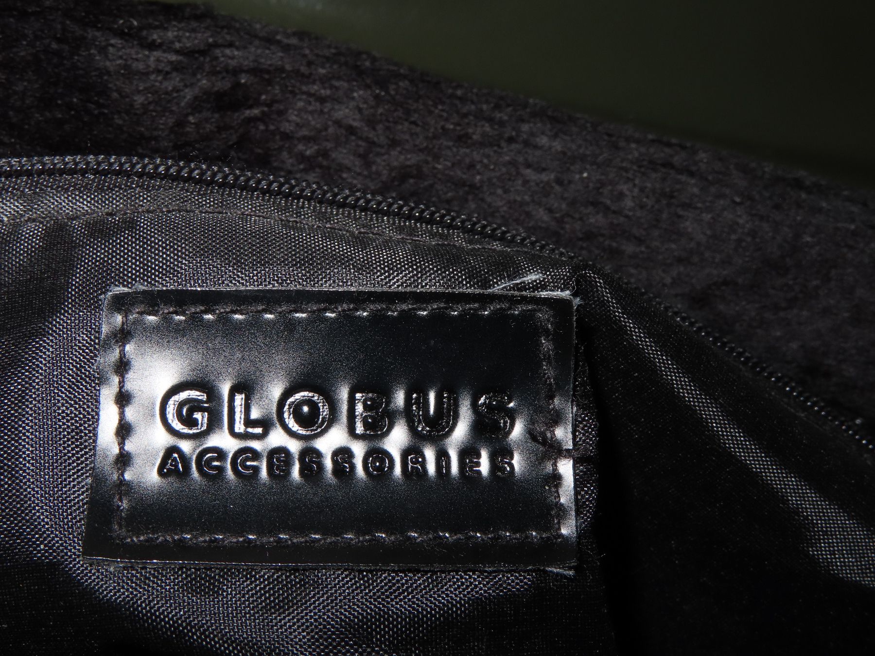 Globus Borse da donna: schöne Tasche oliv mit Fell GLOBUS +++top+++ – Usato da Wallenried venduto da Asyano 5