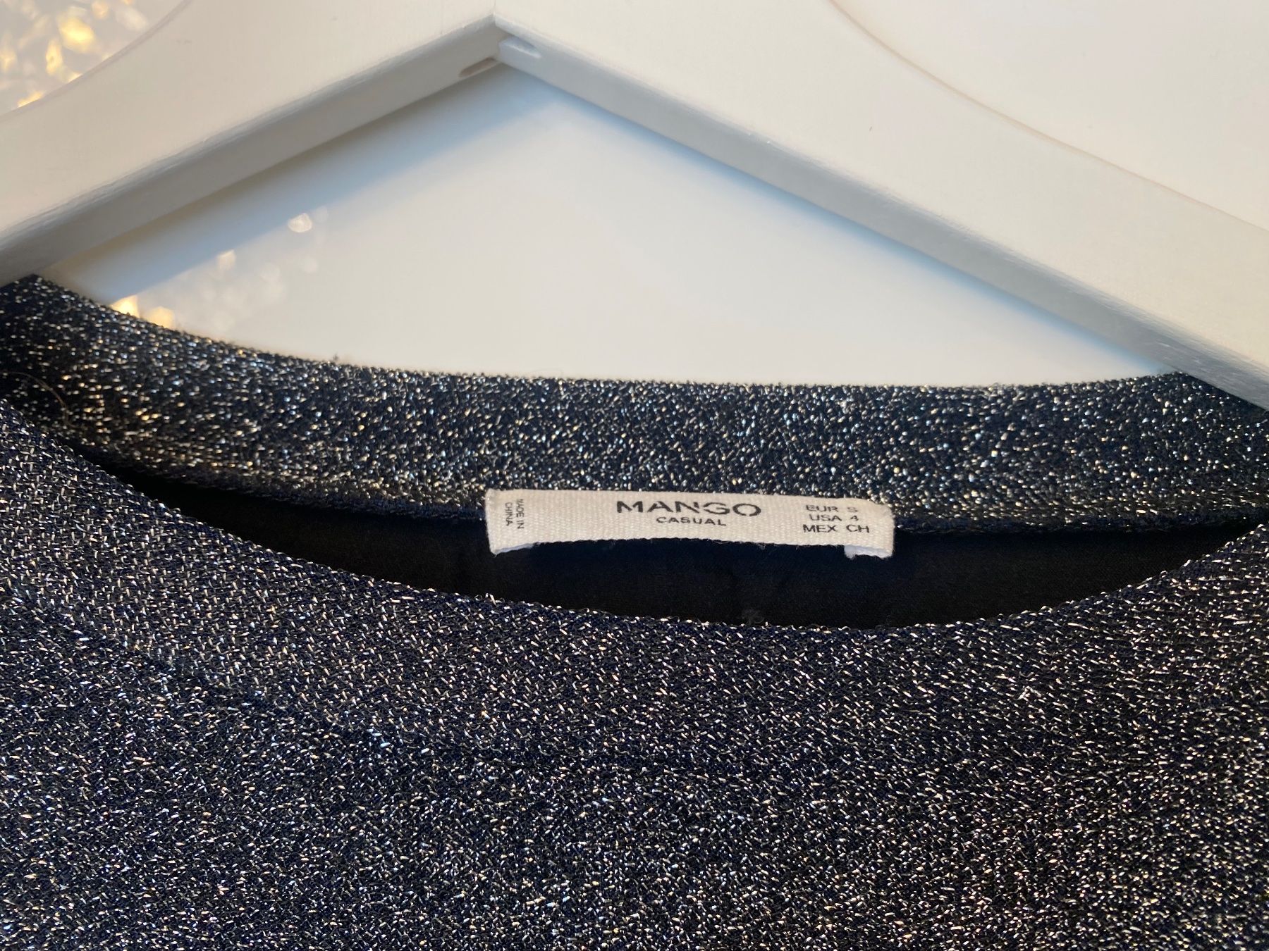 Mango Camicette: Bluse im Silvester Look von Mango (Gr.S) – Usato da Merenschwand venduto da R-R-R 3