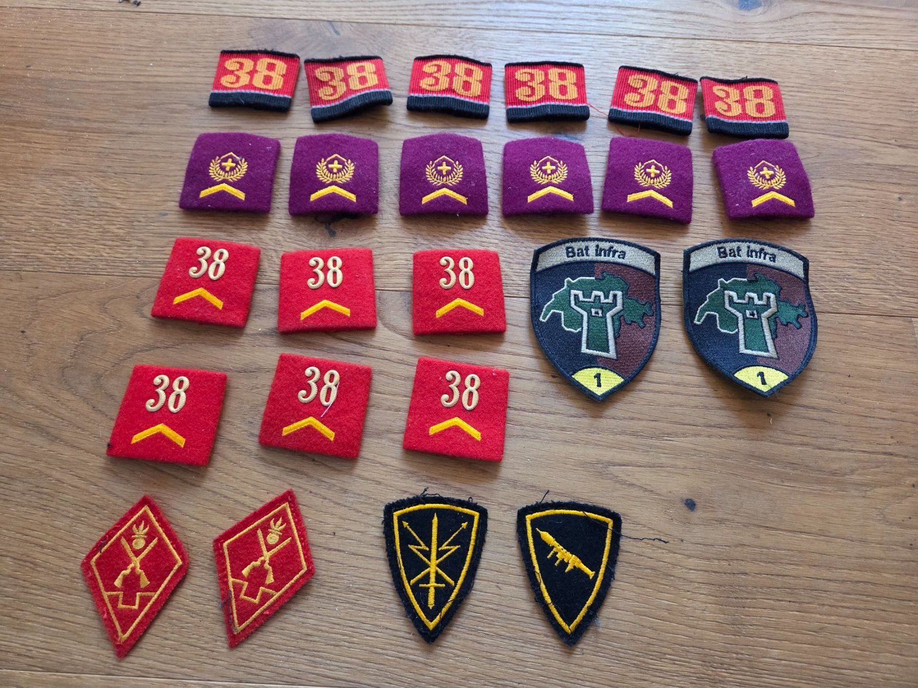 Schweizer Armee Toppe: Schweizer Armee Abzeichen *Original* – Usato da frümsen venduto da Sailem 1