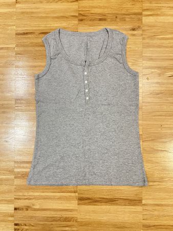 Gray top