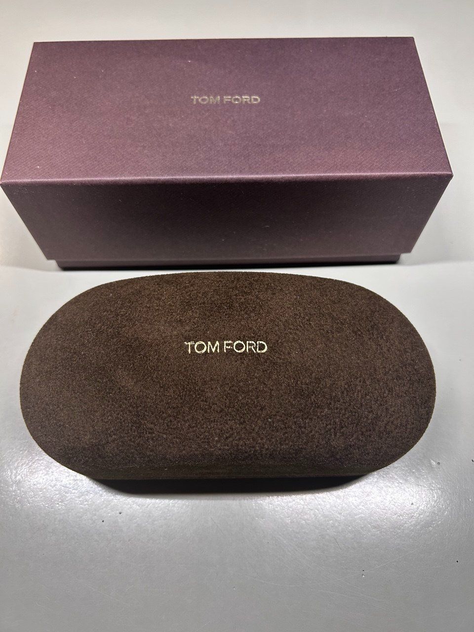 Altro in  Abbigliamento & Accessori: Tom Ford Case + Box – Nuovo (secondo la descrizione) da Giubiasco venduto da LorisVale 2